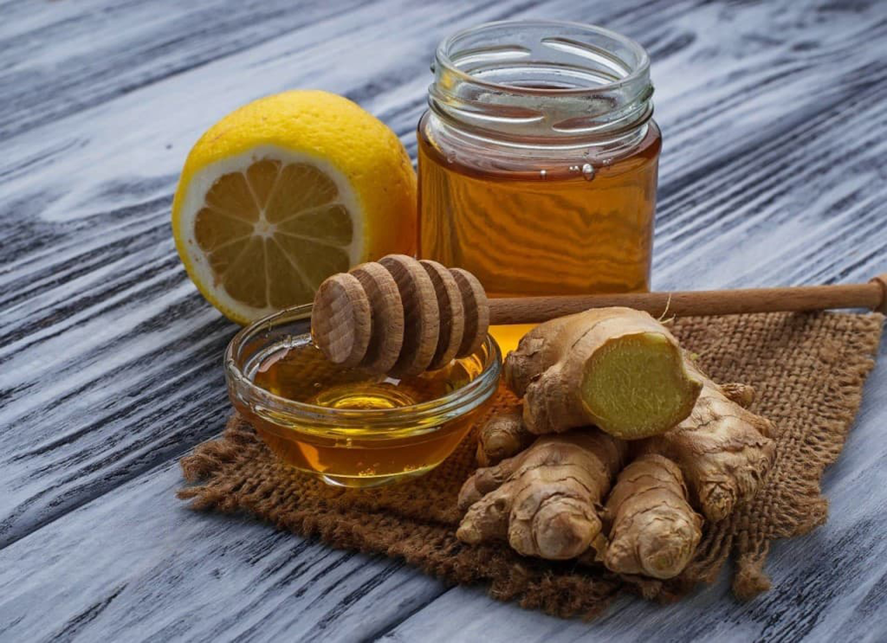 Рецепты средств на основе меда, лимона и имбиря для укрепления иммунитета